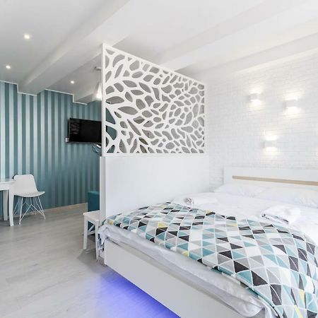 Apartmán Near Park Franka Lvov Exteriér fotografie