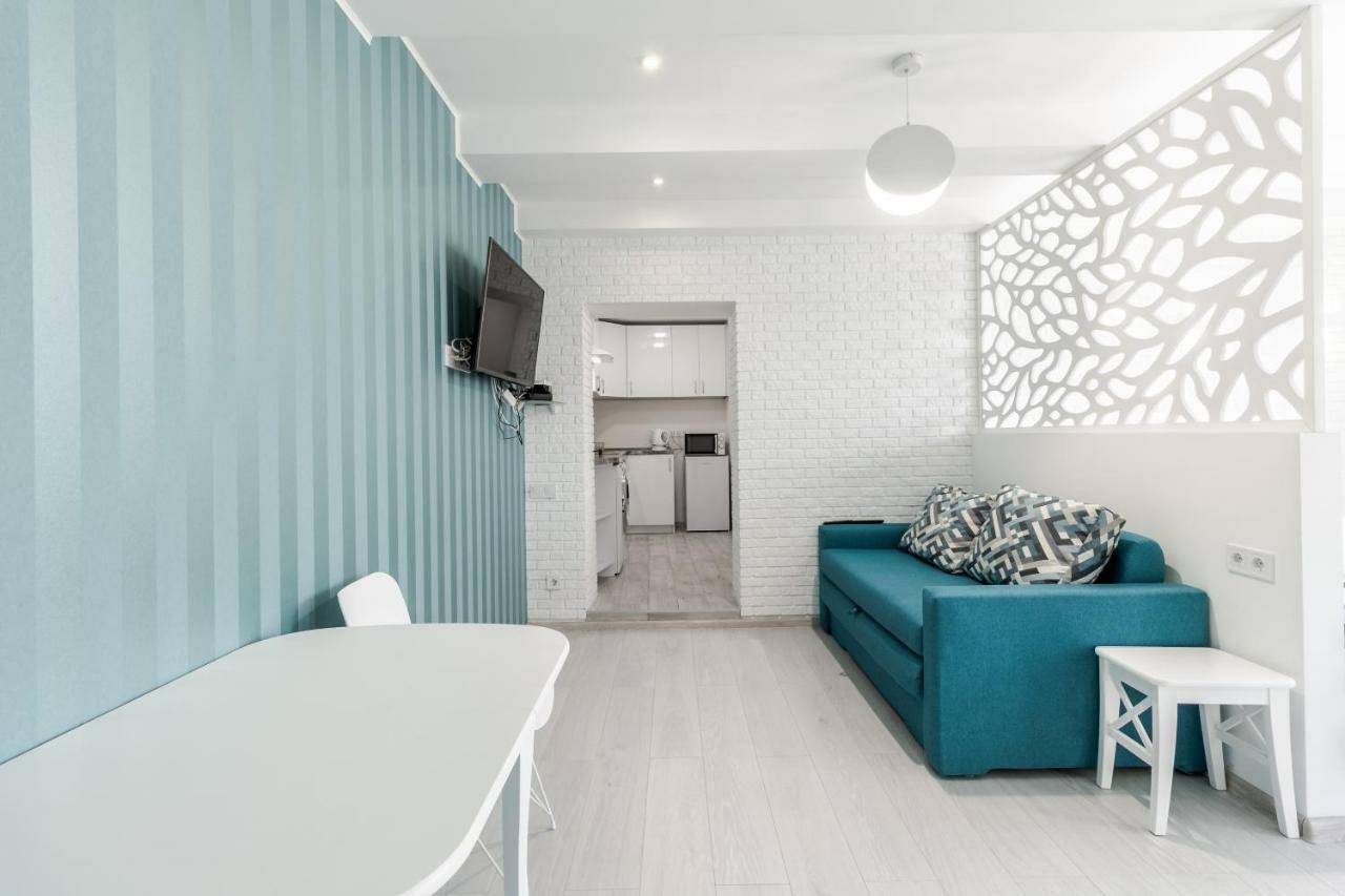 Apartmán Near Park Franka Lvov Exteriér fotografie