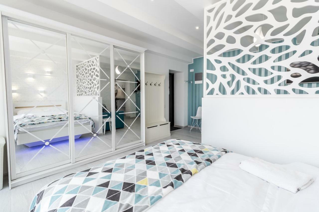 Apartmán Near Park Franka Lvov Exteriér fotografie