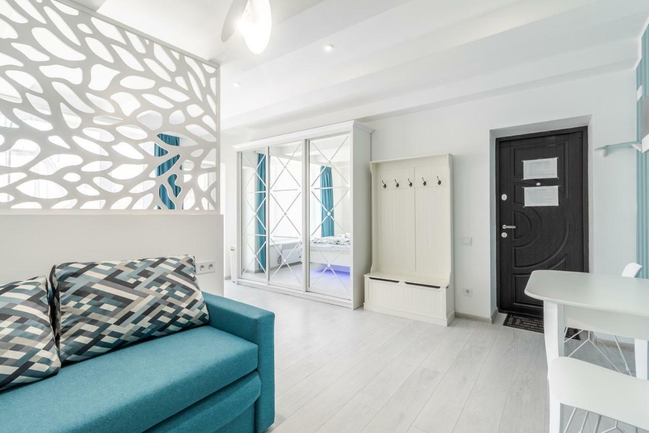 Apartmán Near Park Franka Lvov Exteriér fotografie