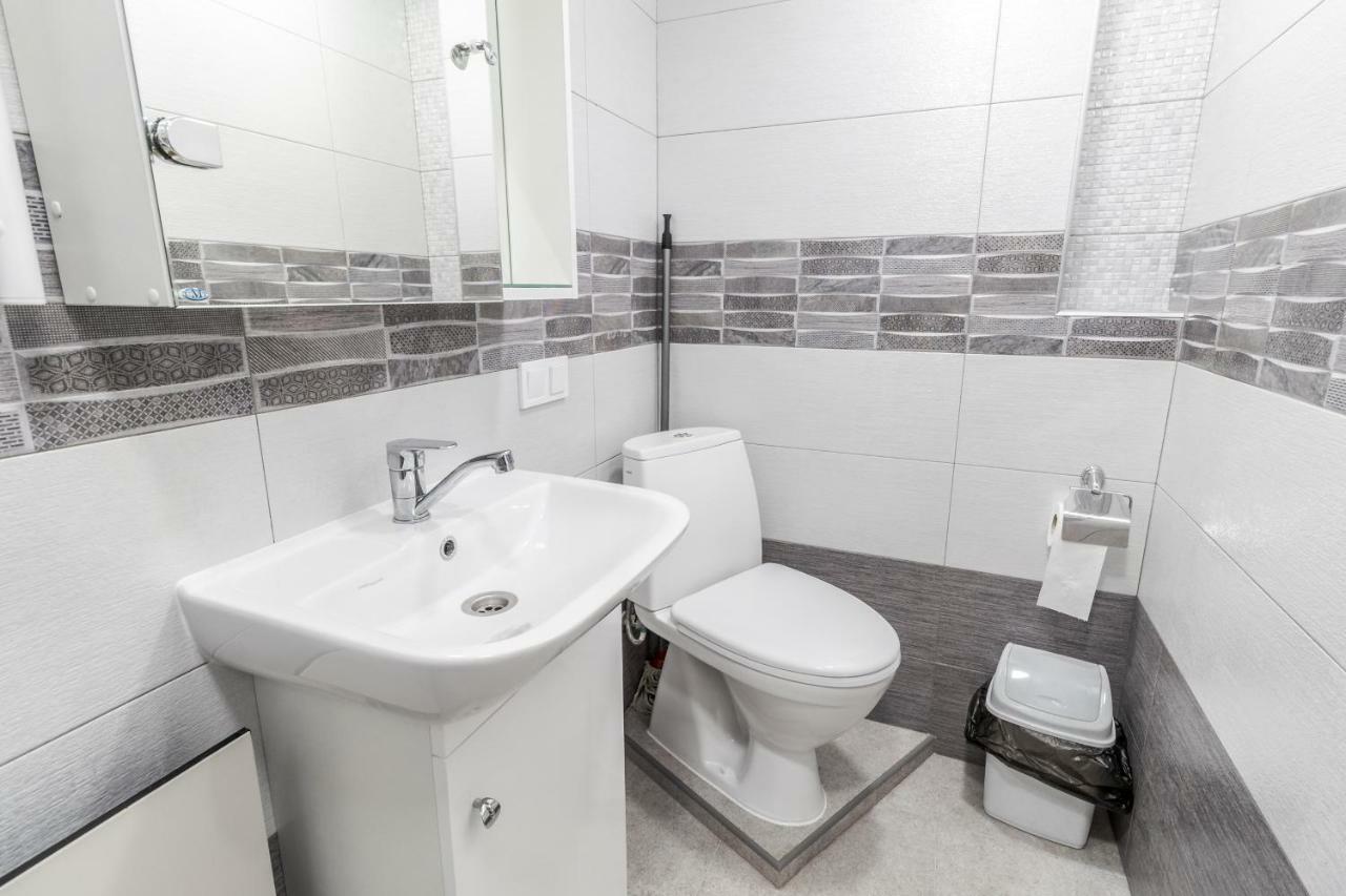 Apartmán Near Park Franka Lvov Exteriér fotografie
