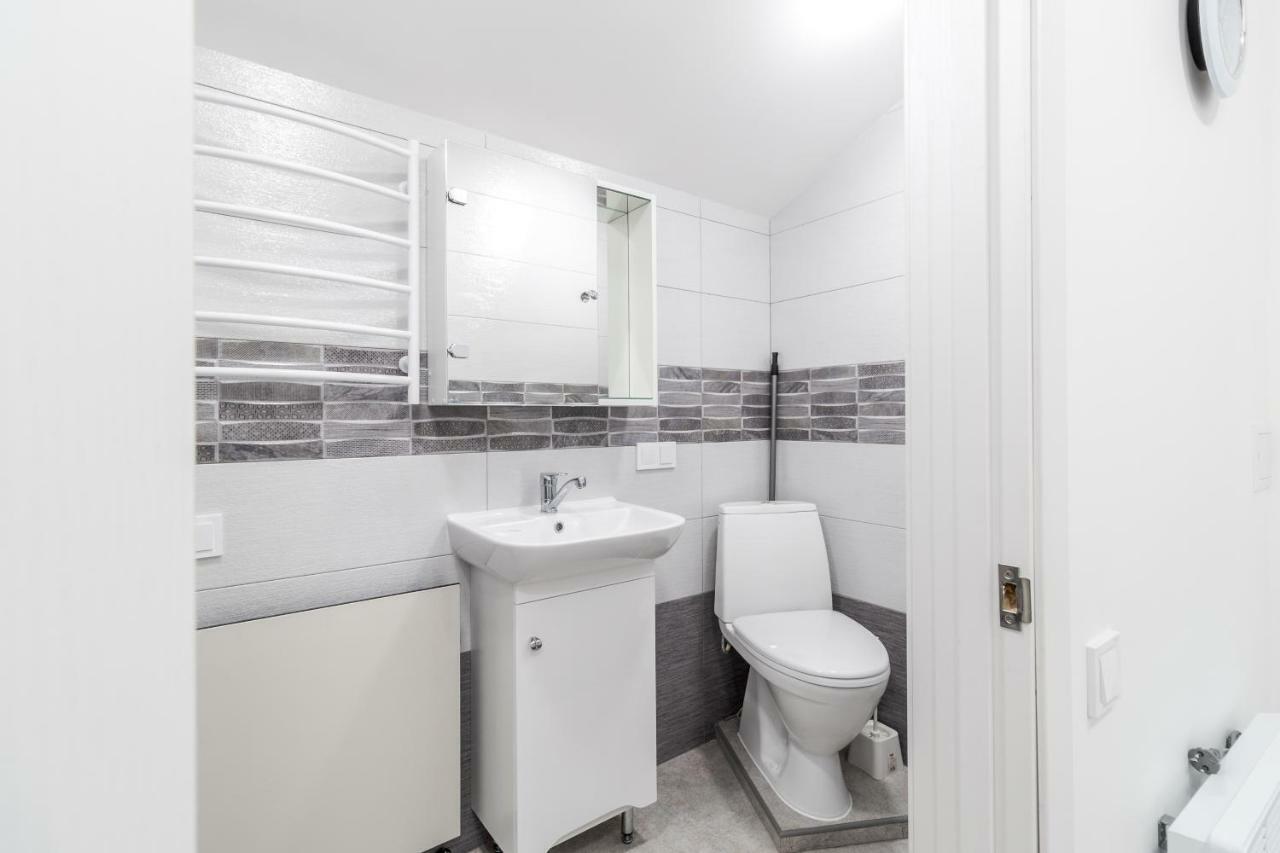 Apartmán Near Park Franka Lvov Exteriér fotografie